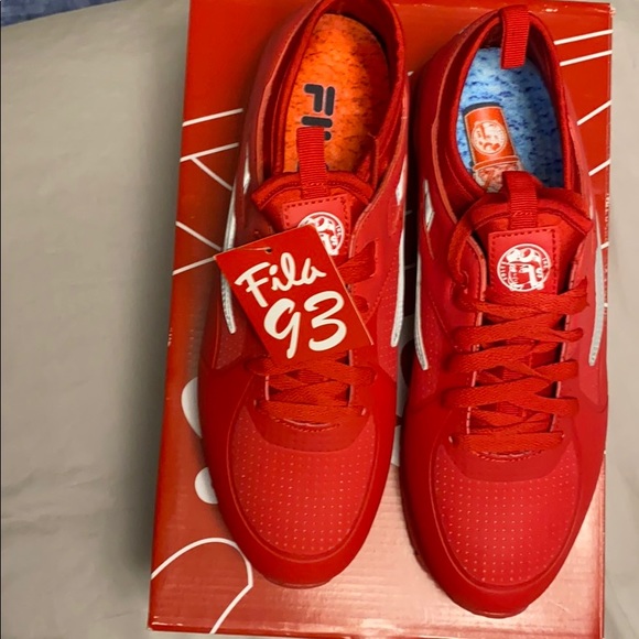 Red Fila 93 Shoes - Picture 3 of 3